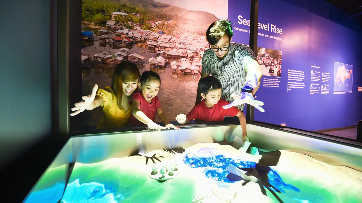Singapore Science Centre — Singapore Science Centre, Singapore — earth alive