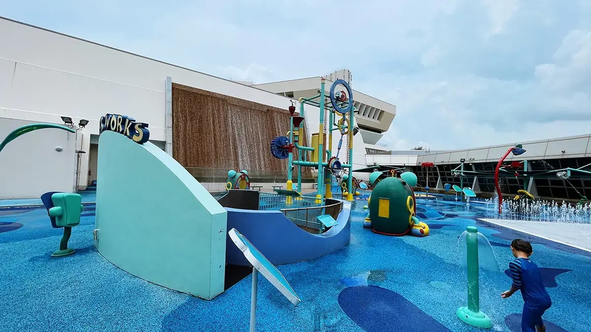 Singapore Science Centre — Singapore Science Centre, Singapore — waterworks