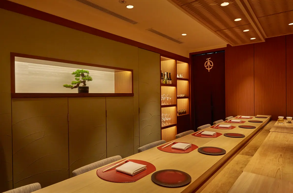 The eight-seat sushi counter at Shoukouwa, One Fullerton, Singapore