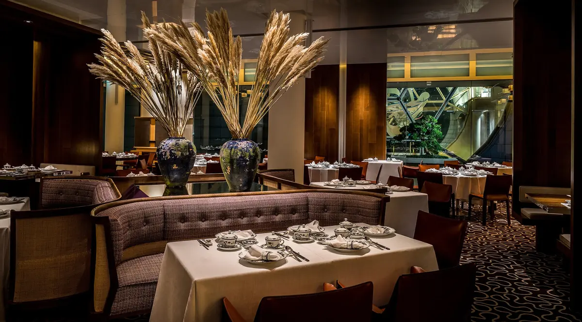 The main dining hall at Summer Pavilion, The Ritz-Carlton, Millenia Singapore