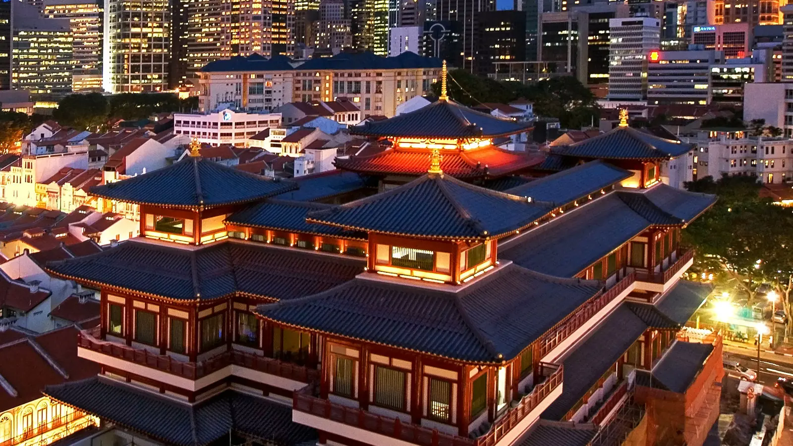 Lantern-lined heritage streets of Chinatown in Singapore at dusk