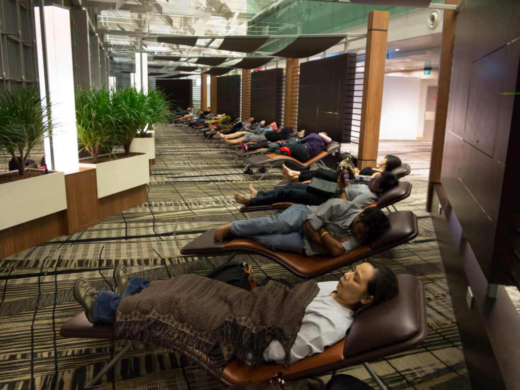 snooze lounge